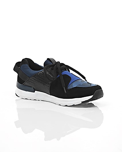360 degree animation of product Boys blue camo insert runner trainers frame-7