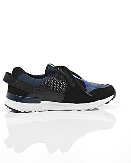 360 degree animation of product Boys blue camo insert runner trainers frame-10