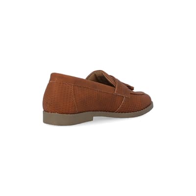 360 degree animation of product Boys Brown Embossed Loafer frame-12
