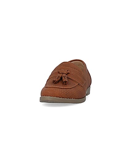 360 degree animation of product Boys Brown Embossed Loafer frame-22