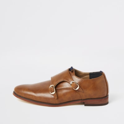 boys strap shoes