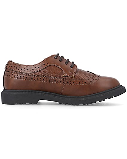 360 degree animation of product Boys brown Pu lace up brogue shoes frame-15
