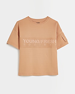 Boys coral 'Young/Fresh' print t-shirt