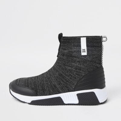 boys black high top trainers