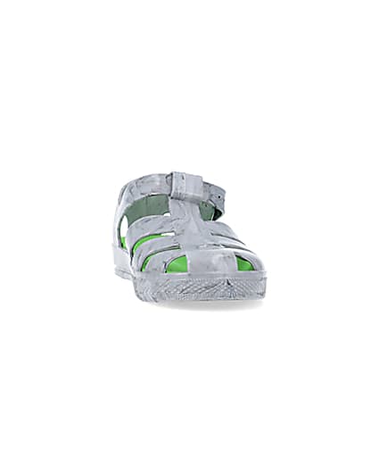 360 degree animation of product Boys grey rubber velcro jelly sandal frame-20