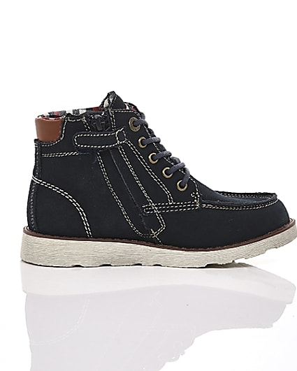 360 degree animation of product Boys Levi’s navy Indiana lace-up boots frame-10