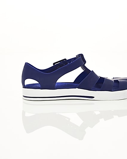 360 degree animation of product Boys navy jelly sandals frame-10