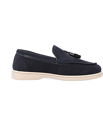 360 degree animation of product Boys Navy wide fit tassel loafers frame-15