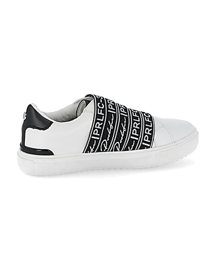 360 degree animation of product Boys Prolific white strap trainers frame-14