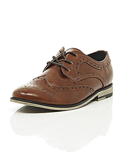360 degree animation of product Boys tan brogues frame-1