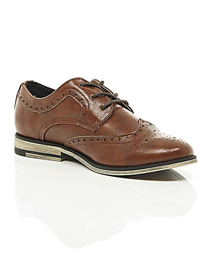 360 degree animation of product Boys tan brogues frame-7