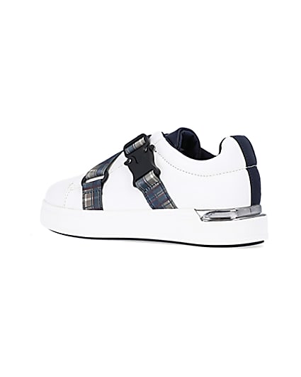 360 degree animation of product Boys White check strap trainers frame-5