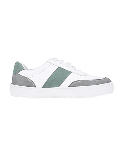 360 degree animation of product Boys white colour block Velcro trainers frame-15