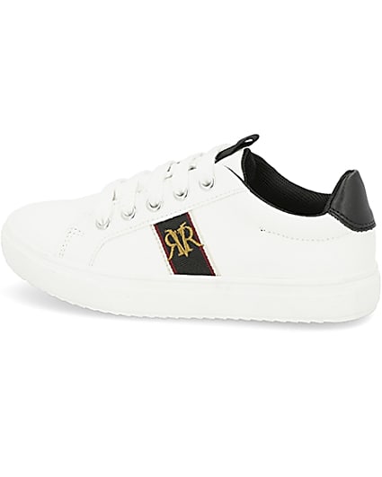 360 degree animation of product Boys white RI crest trainers frame-7