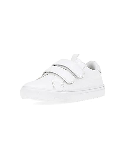 360 degree animation of product Boys white RI embossed monogram trainers frame-0
