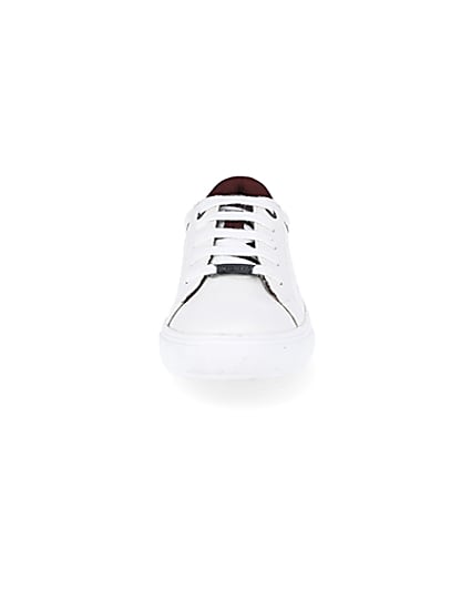360 degree animation of product Boys white RI print trainers frame-21