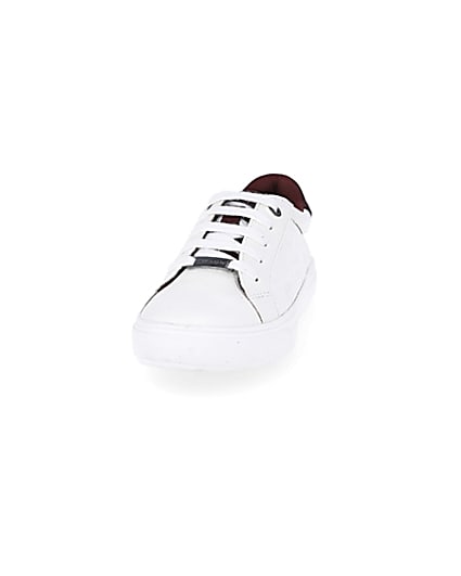 360 degree animation of product Boys white RI print trainers frame-22