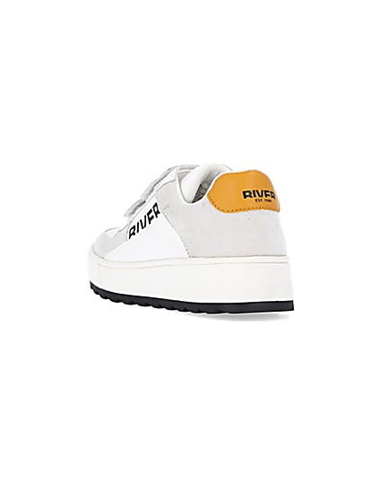 360 degree animation of product Boys White velcro trainers frame-7