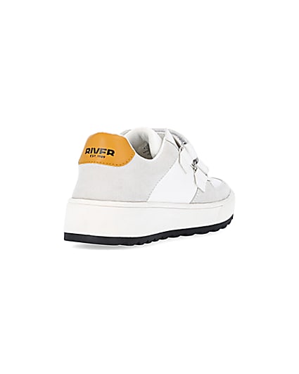 360 degree animation of product Boys White velcro trainers frame-11