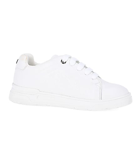 360 degree animation of product Boys White wide fit Pu Embossed Trainers frame-16