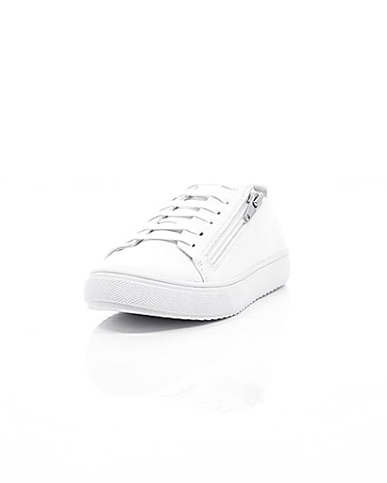 360 degree animation of product Boys white zip side lace-up trainers frame-2