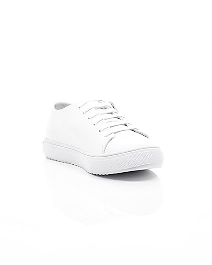 360 degree animation of product Boys white zip side lace-up trainers frame-6