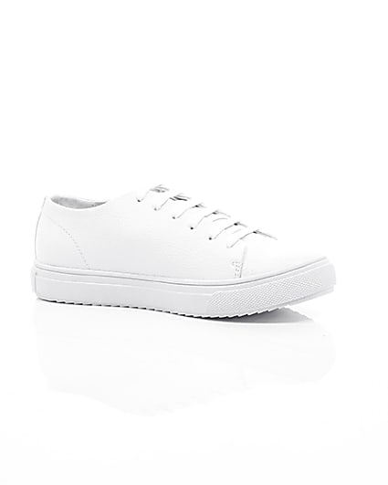360 degree animation of product Boys white zip side lace-up trainers frame-8