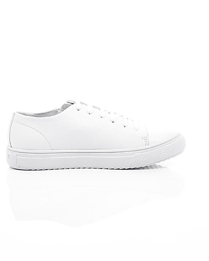 360 degree animation of product Boys white zip side lace-up trainers frame-10