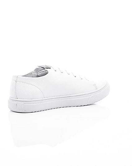 360 degree animation of product Boys white zip side lace-up trainers frame-12