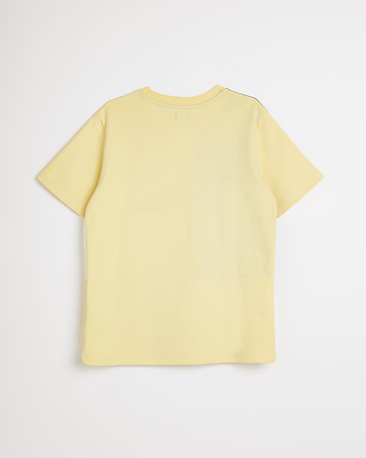 Boys yellow colour blocked t-shirt