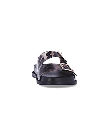 360 degree animation of product Brown animal print buckle jelly sandals frame-20
