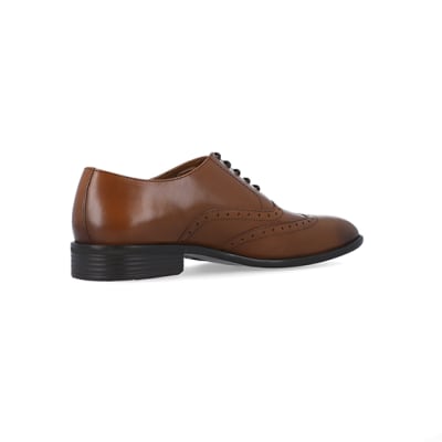 360 degree animation of product Brown brogue derby shoes frame-13