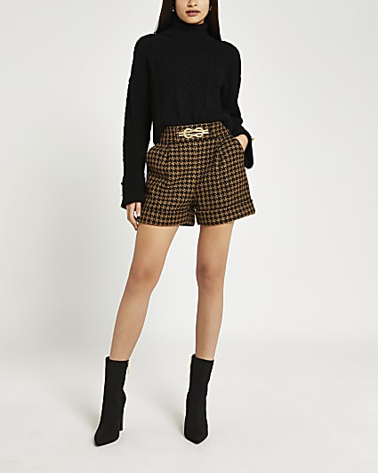 Brown dogtooth boucle shorts
