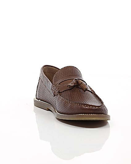 360 degree animation of product Brown embossed leather loafers frame-5
