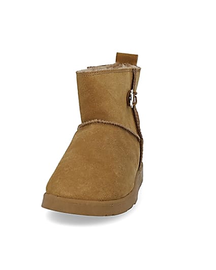 360 degree animation of product Brown faux fur lined ankle boots frame-22