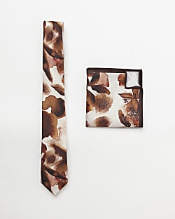 Brown Floral tie and handkerchief set