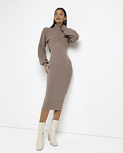 brown jumper dress outfit