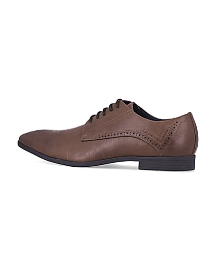 360 degree animation of product Brown lace up derby shoes frame-4