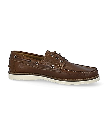 360 degree animation of product Brown leather boat shoes frame-16