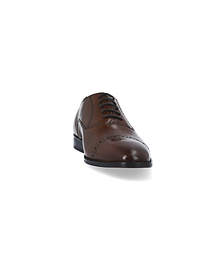 360 degree animation of product Brown leather brogue oxford shoes frame-23