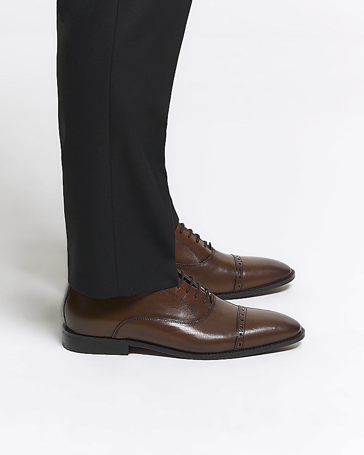 Brown leather brogue oxford shoes