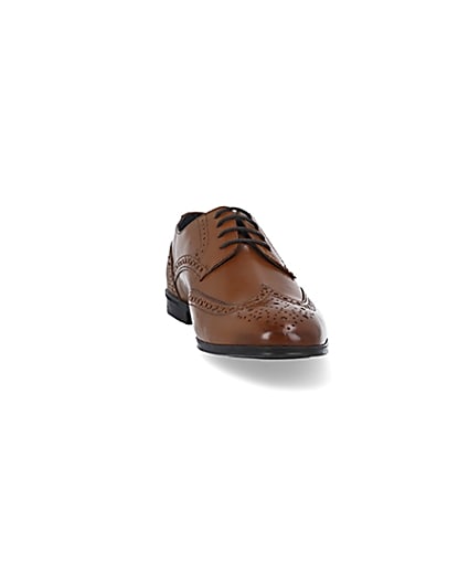 360 degree animation of product Brown leather lace up brogue derby shoes frame-20
