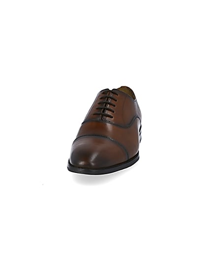 360 degree animation of product Brown leather lace-up Oxford brogues frame-22