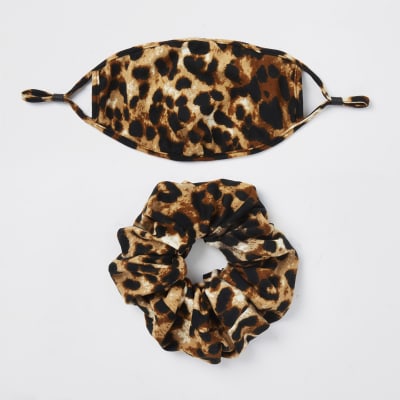 Brown leopard face covering and scrunchie set