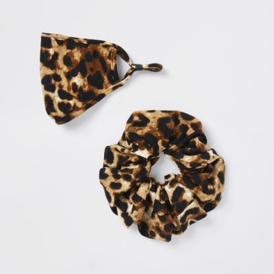 Brown leopard face covering and scrunchie set