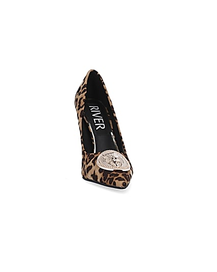 360 degree animation of product Brown leopard print court shoes frame-20