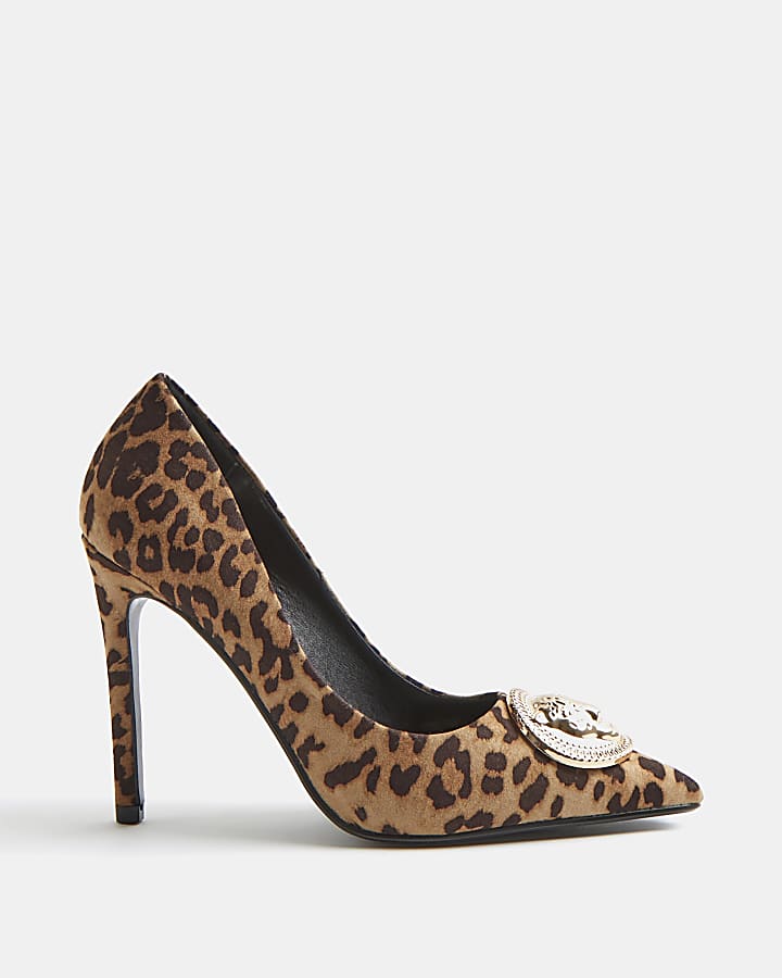 Brown leopard print court shoes