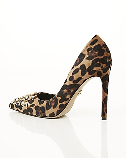 360 degree animation of product Brown leopard print embellished court shoes frame-20