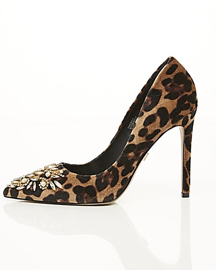 360 degree animation of product Brown leopard print embellished court shoes frame-22