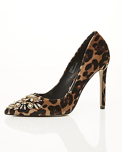 360 degree animation of product Brown leopard print embellished court shoes frame-23